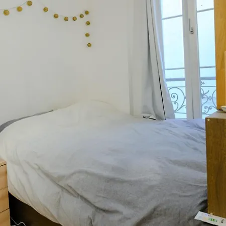 Charming Sutdio Near Montmartre Apartment